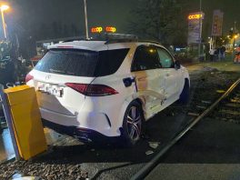 Bottmingen: Kollision zwischen Auto und BLT-Tram – Kind leicht verletzt