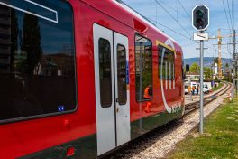 NStCM hat weitere neue Stadler-Züge in Betrieb genommen