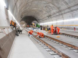 Instandsetzungsarbeiten Gotthard-Basistunnel Kurs Fahrbahn_SBB CFF FFS Gian Baeriswyl_22 5 24