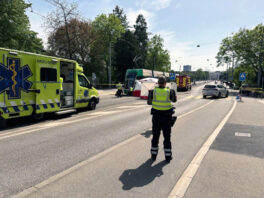 Basel, Wettsteinplatz: Fussgängerin stirbt nach Kollision mit Tram