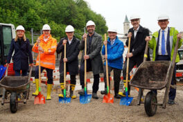 Bahnhof Herisau: Spatenstich für Bahnhofplatz mit Bushof