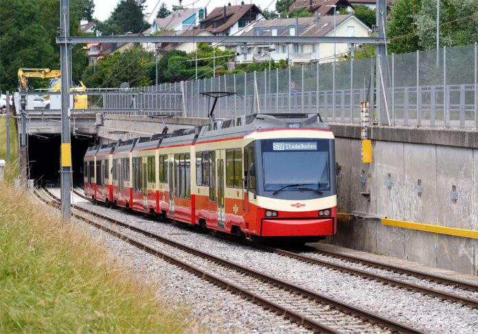 Tunnelportal Neue Forch saniert Tunnel Zumikon_Forchbahn_28 6 24