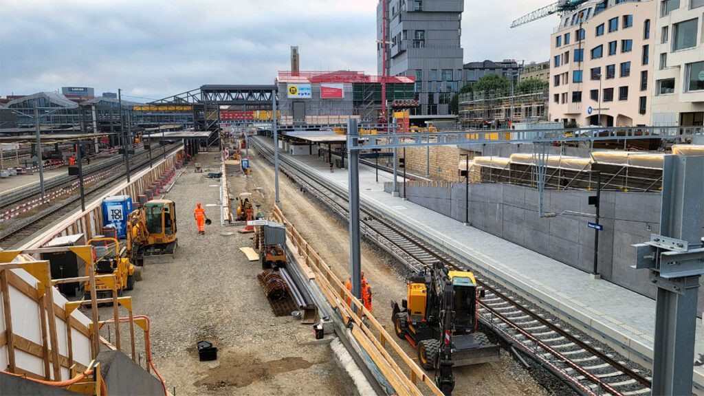 Basel Neue Passerelle Richtung Elsaesserbahnhof gerueckt 4_SBB CFF FFS_5 8 24