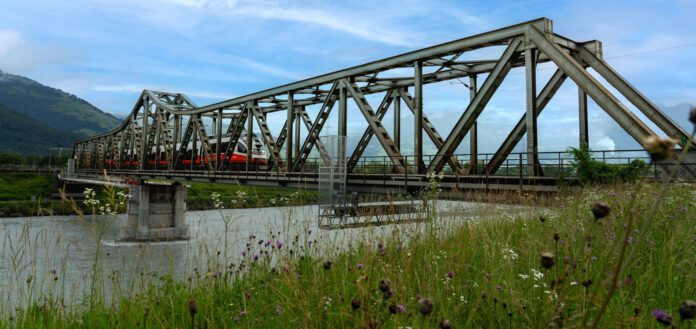 Strecke-Feldkirch-Buchs Buchser Rheinbruecke_OeBB Sailer Brothers_2 7 24