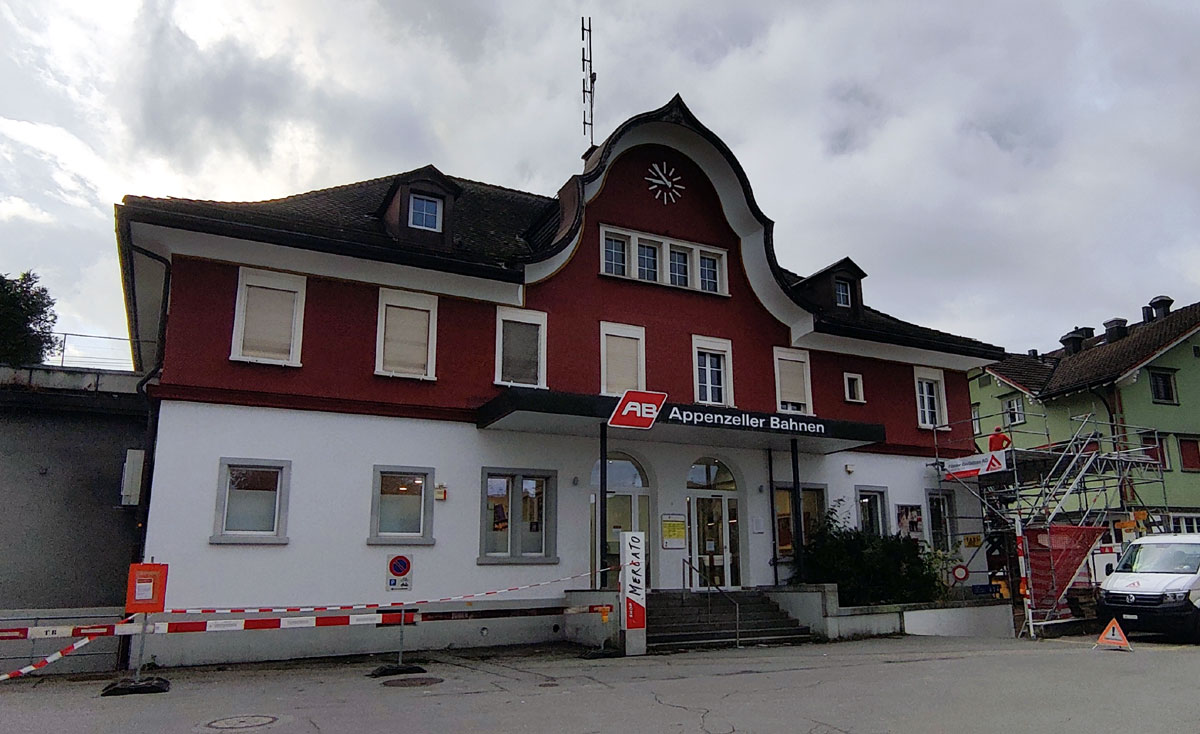 Bahnhofsgebaeude Appenzell Haupteingang_AB_8 10 24