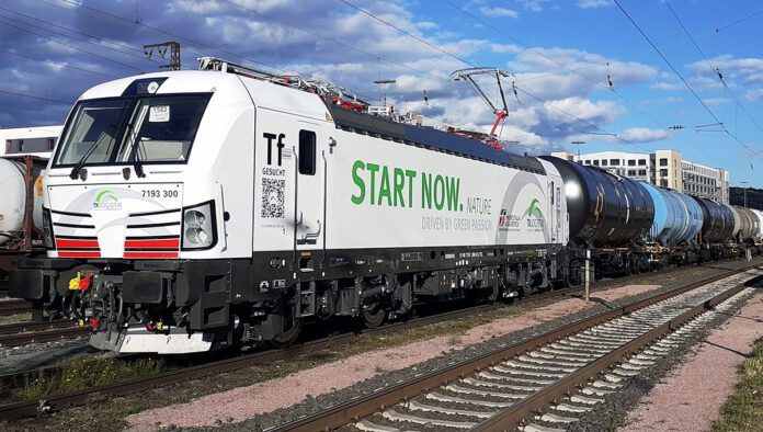 Neue Vectron im Start Now-Design BR 193 300_TX Logistik_1 10 24