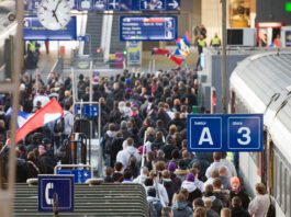 Fanreise Fans Fussball Bahnhof Basel SBB_SBB CFF FFS