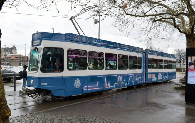 Event-Tram im Retro-Look VBZ 2095 9_Sandro Hartmeier_25 02 25