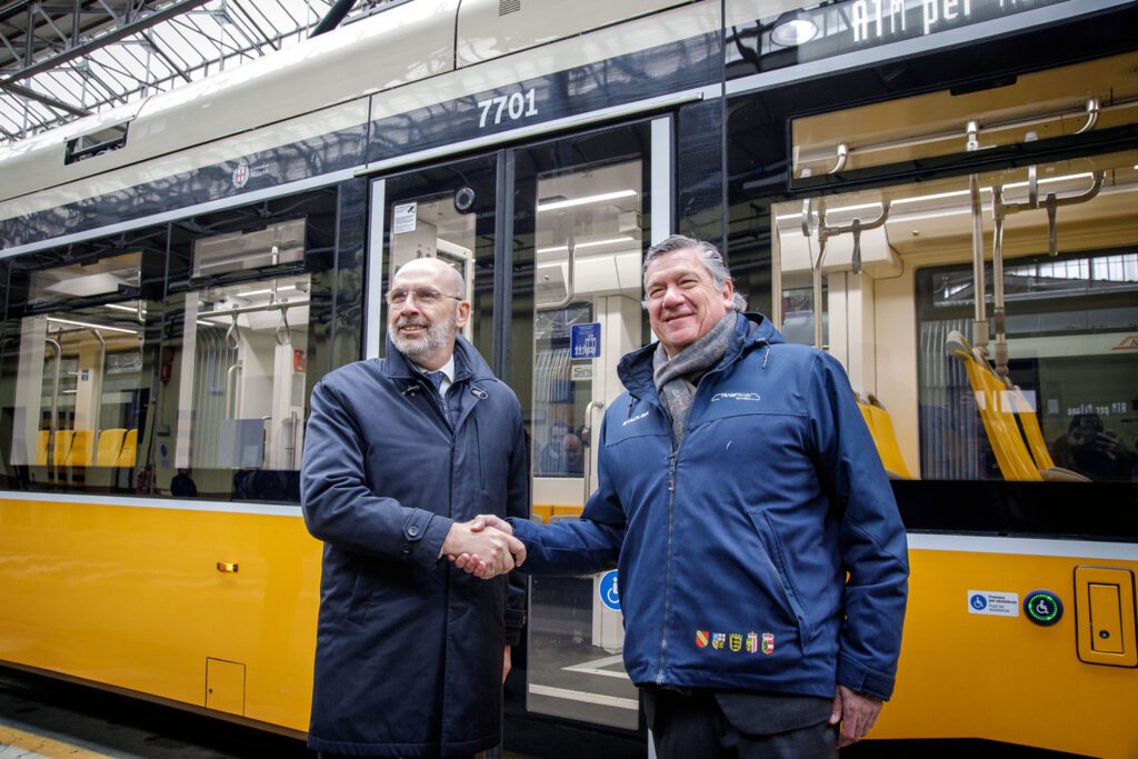 Mailand TRAMLINK Milano ATM Arrigo GIana Inigo Parra_Stadler_19 2 25